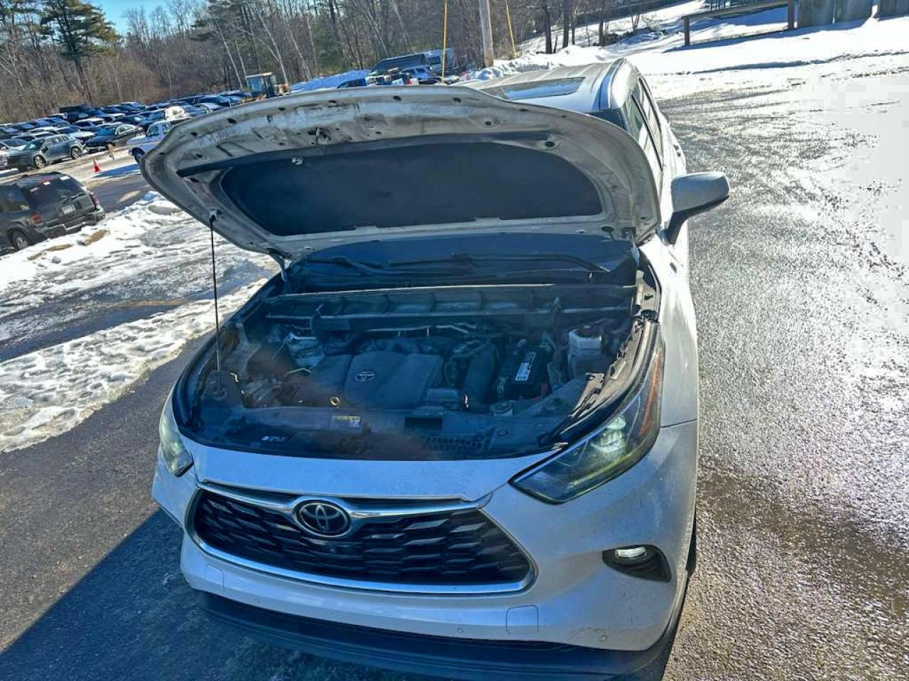 2021 TOYOTA HIGHLANDER LIMITED photo 6