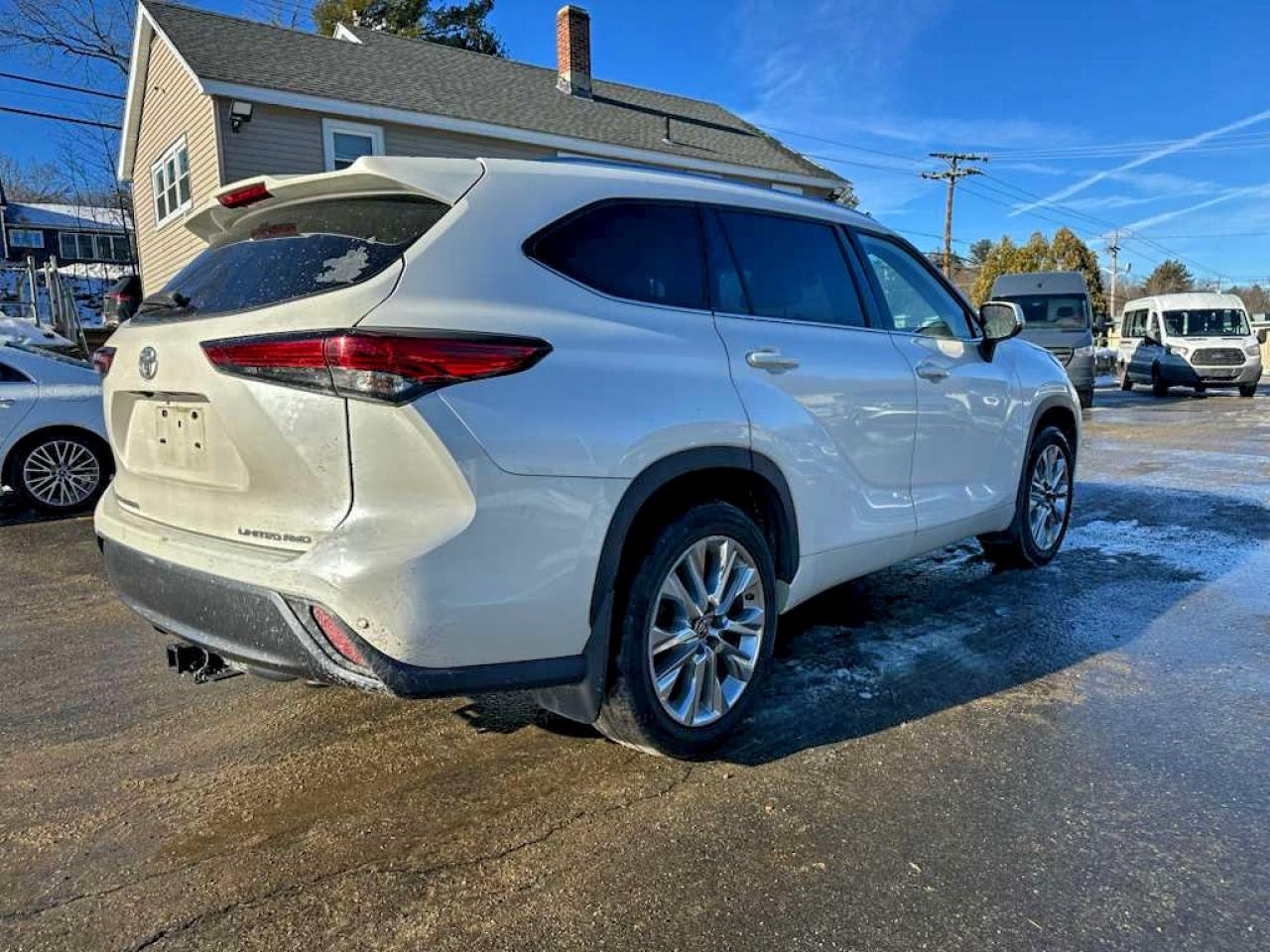 2021 TOYOTA HIGHLANDER LIMITED photo 3