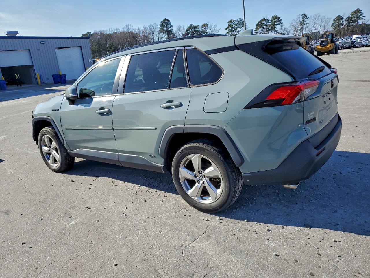 2021 TOYOTA RAV4 XLE PREMIUM photo 2