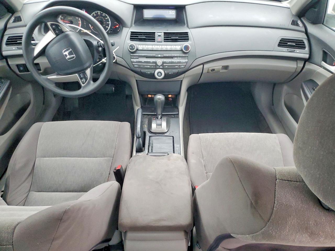 2010 HONDA ACCORD LX photo 22