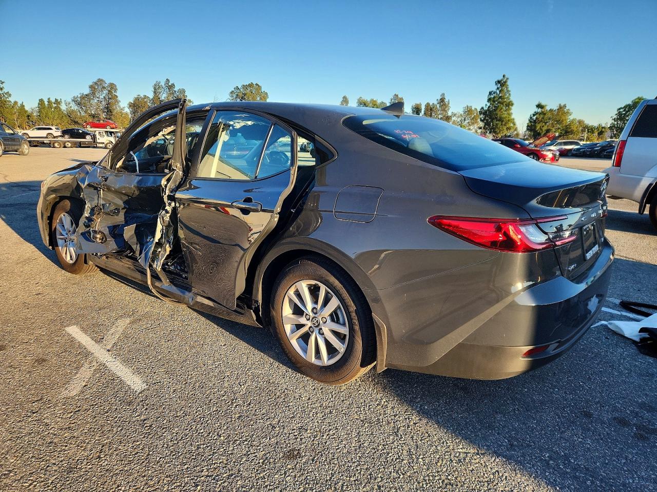 2025 TOYOTA CAMRY XSE photo 3
