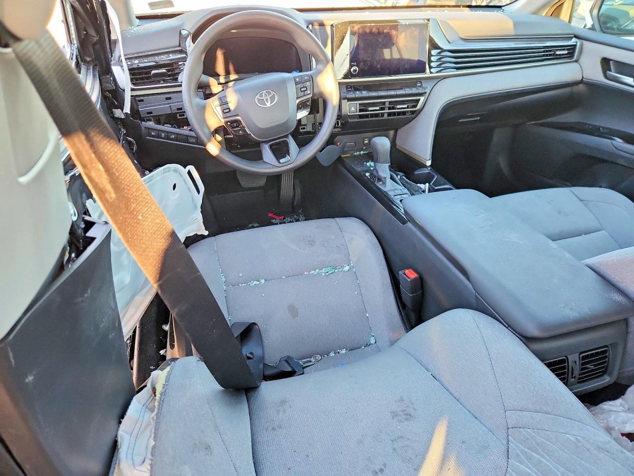 2025 TOYOTA CAMRY XSE photo 15