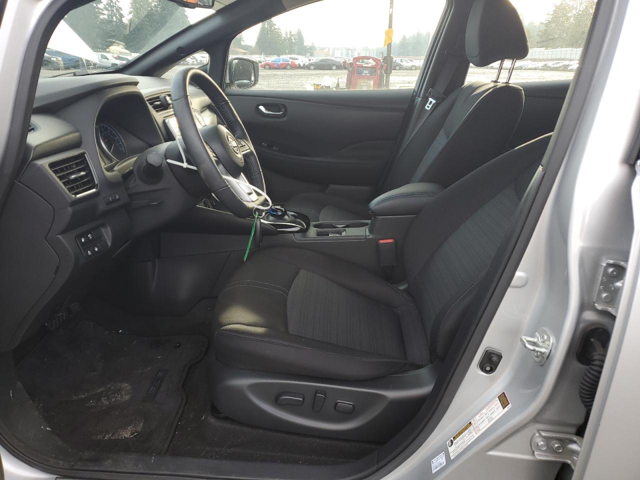 2025 NISSAN LEAF SV PLUS photo 7