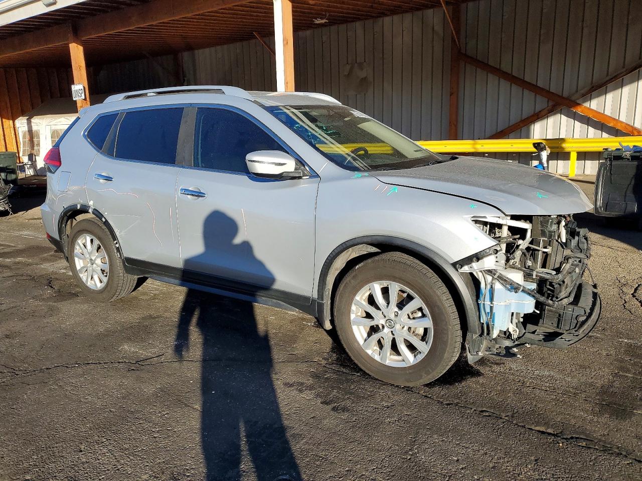 2017 NISSAN ROGUE SV photo 10