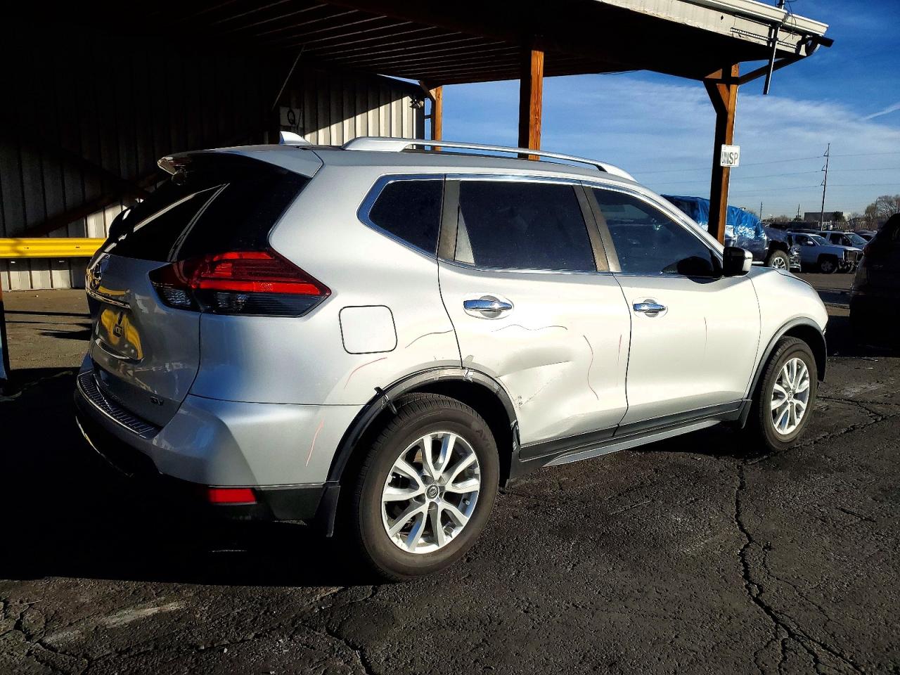 2017 NISSAN ROGUE SV photo 7