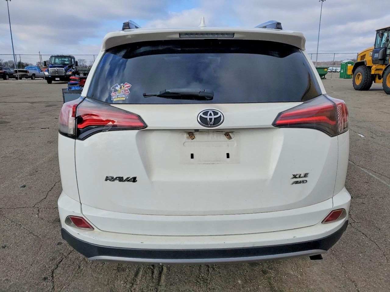 2018 TOYOTA RAV4 ADVENTURE photo 6