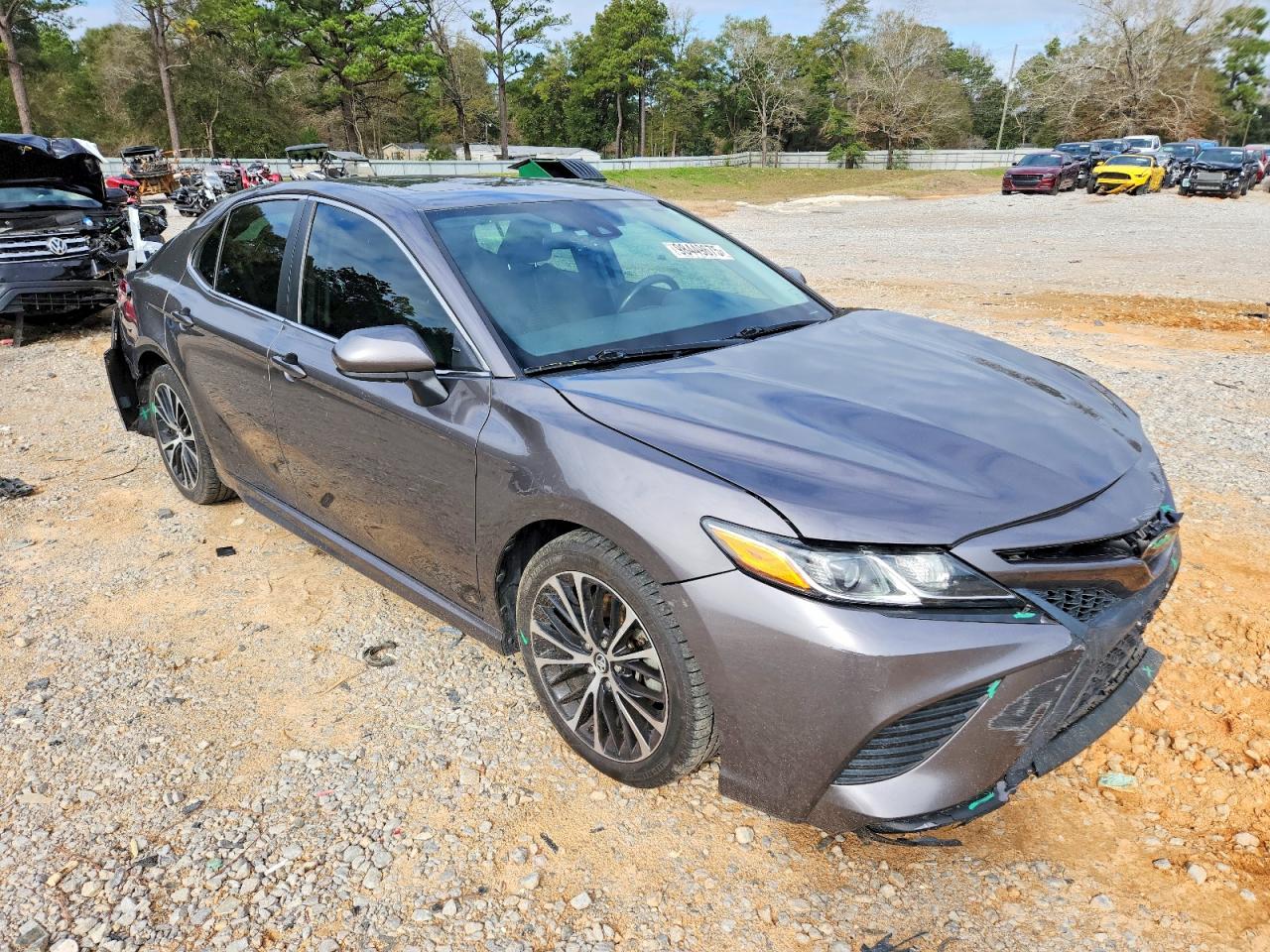 2019 TOYOTA CAMRY L photo 4