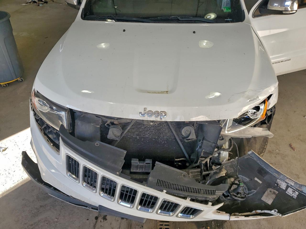 2015 JEEP GRAND CHEROKEE LIMITED photo 12