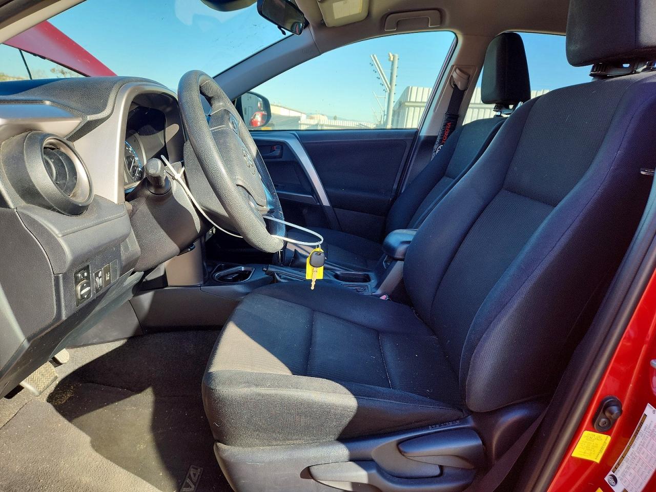2017 TOYOTA RAV4 LE photo 19