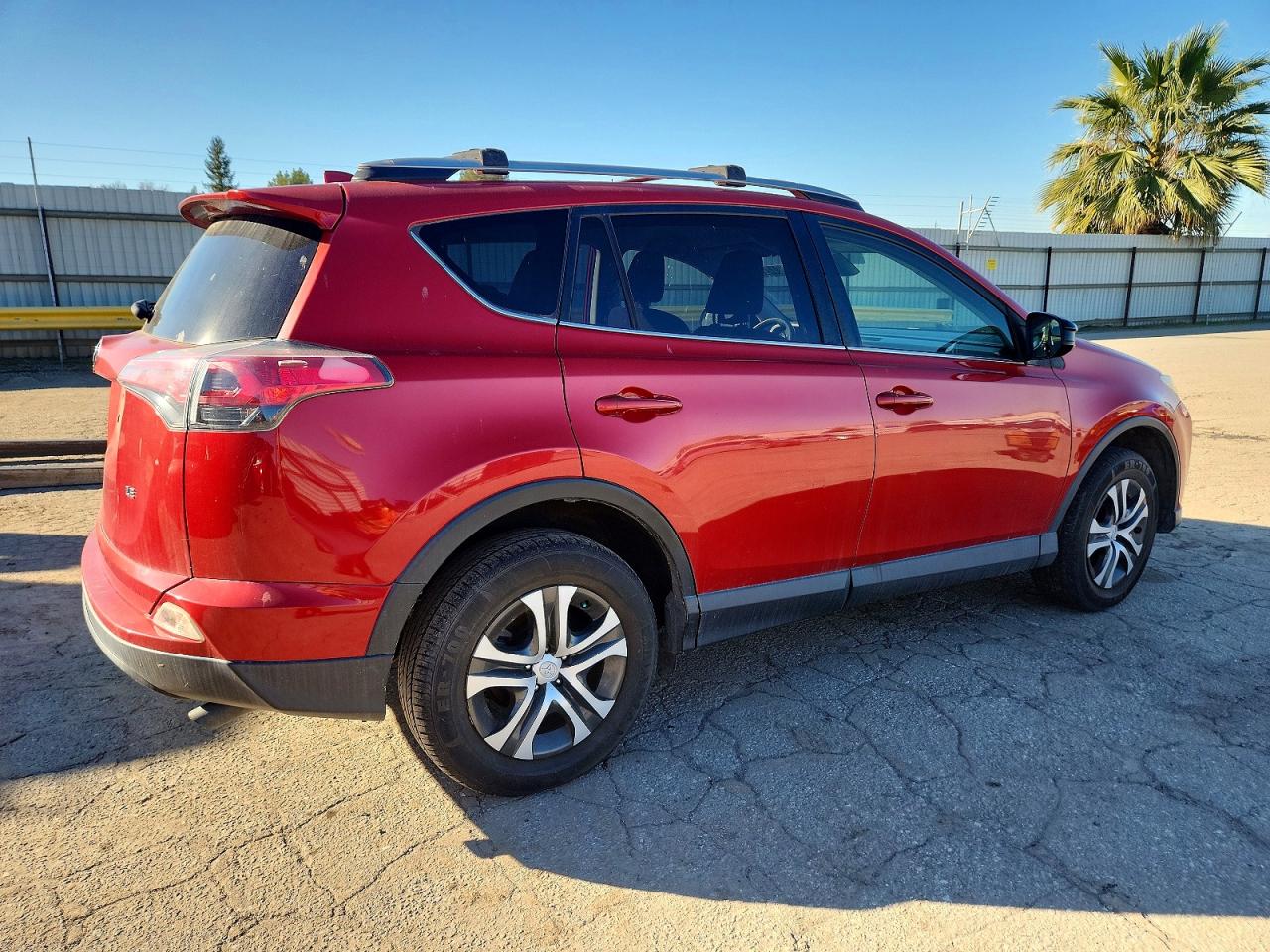 2017 TOYOTA RAV4 LE photo 7