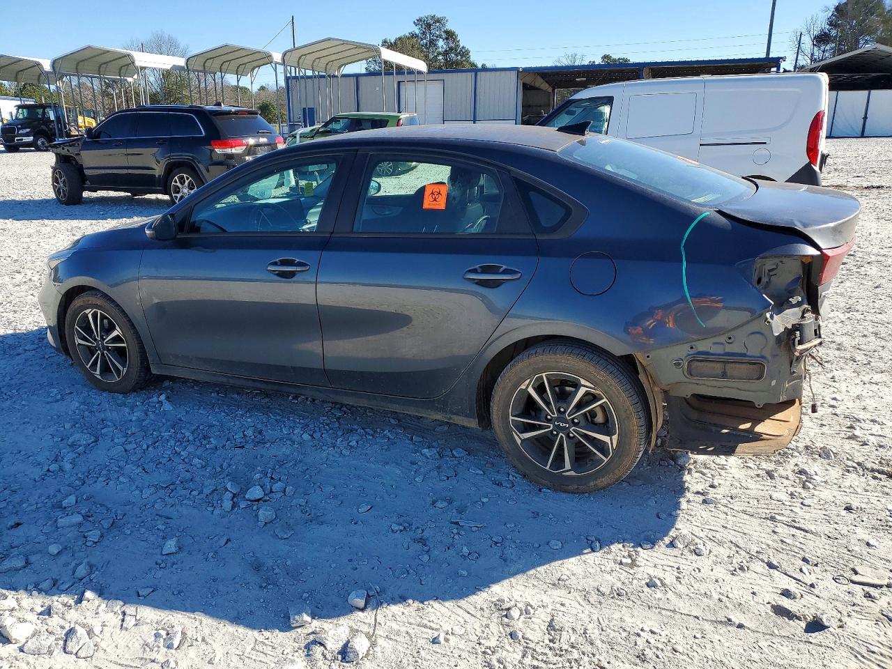 2023 KIA FORTE LX photo 2