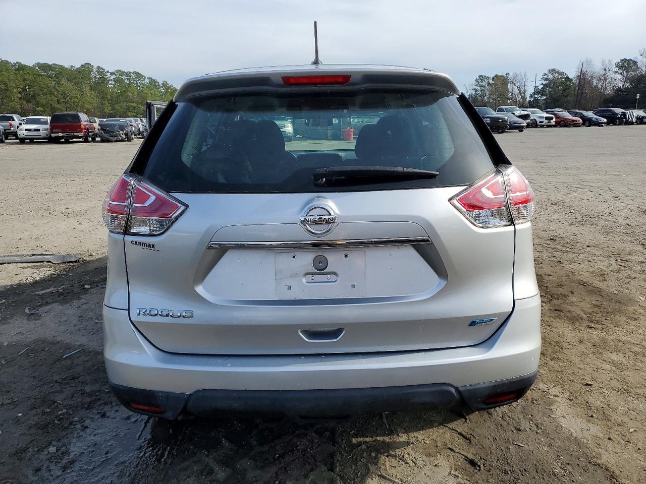2016 NISSAN ROGUE S photo 6