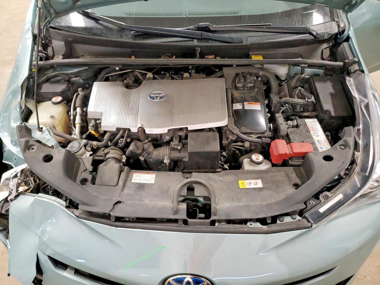 2016 TOYOTA PRIUS photo 11