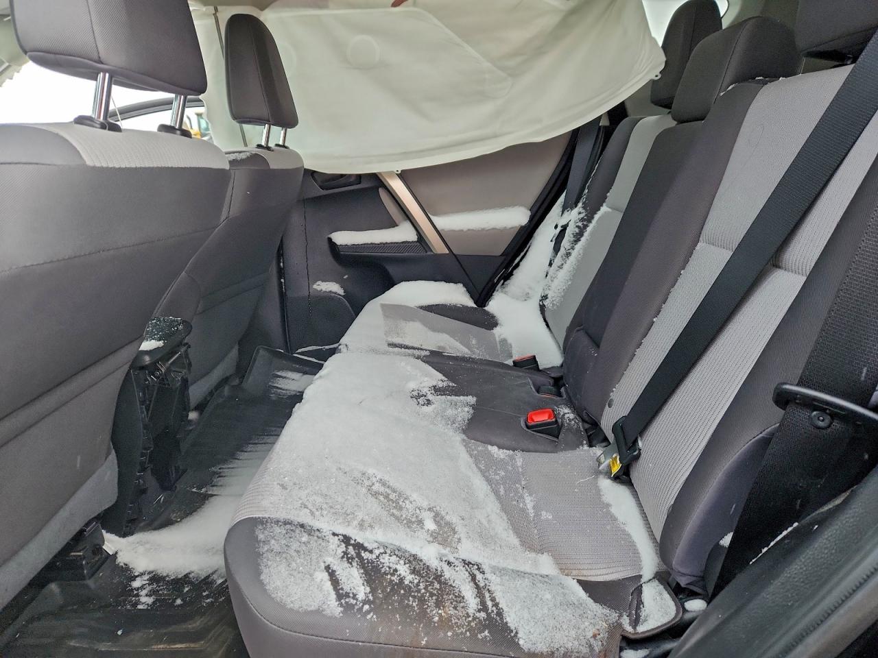 2015 TOYOTA RAV4 LE photo 10