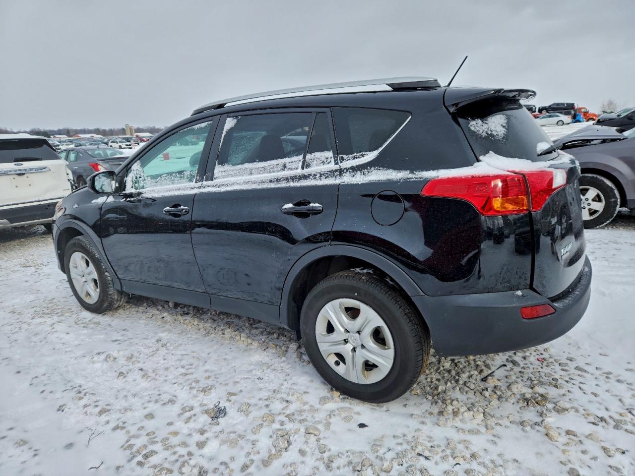 2015 TOYOTA RAV4 LE photo 2