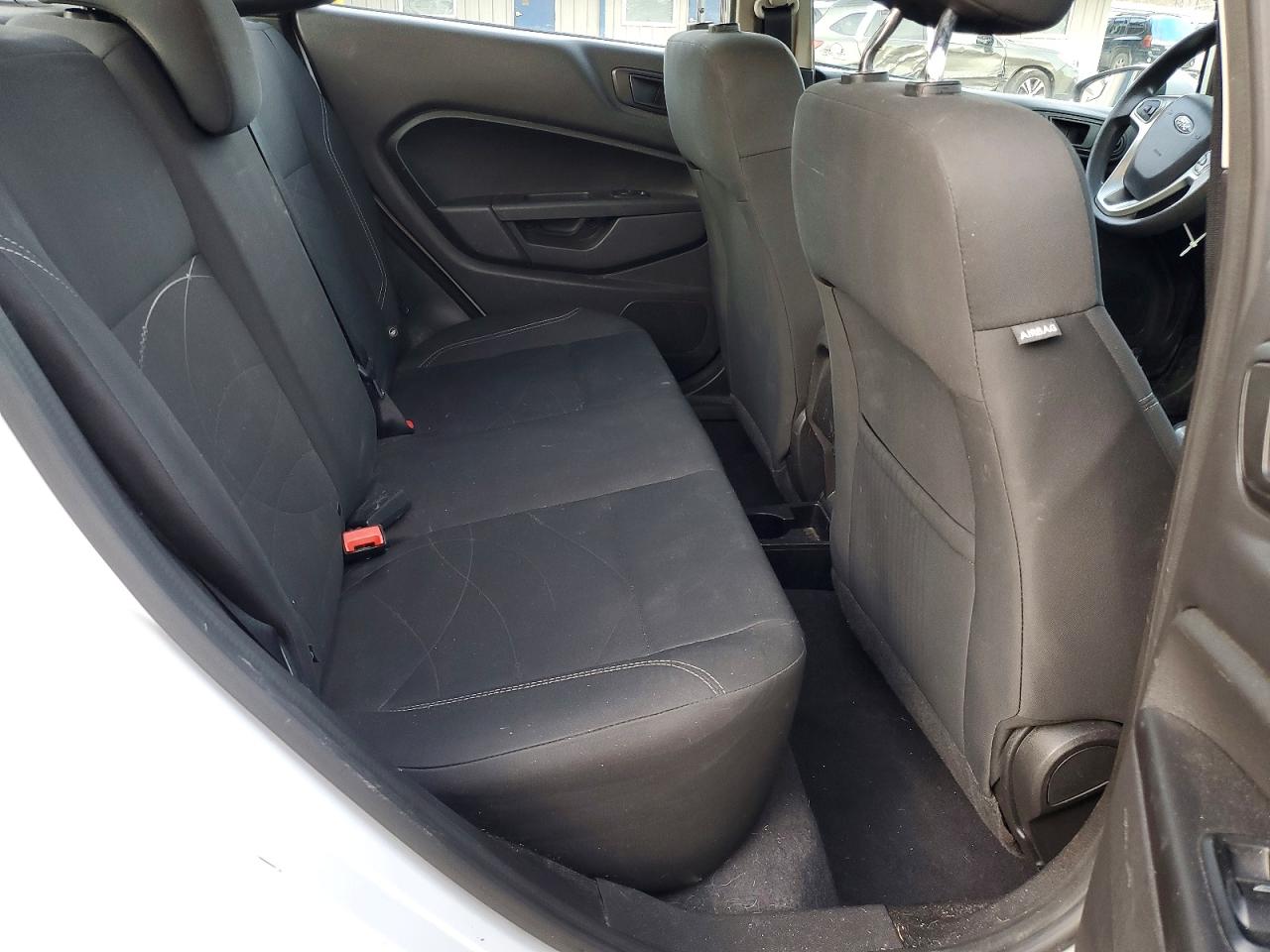2019 FORD FIESTA SE photo 10