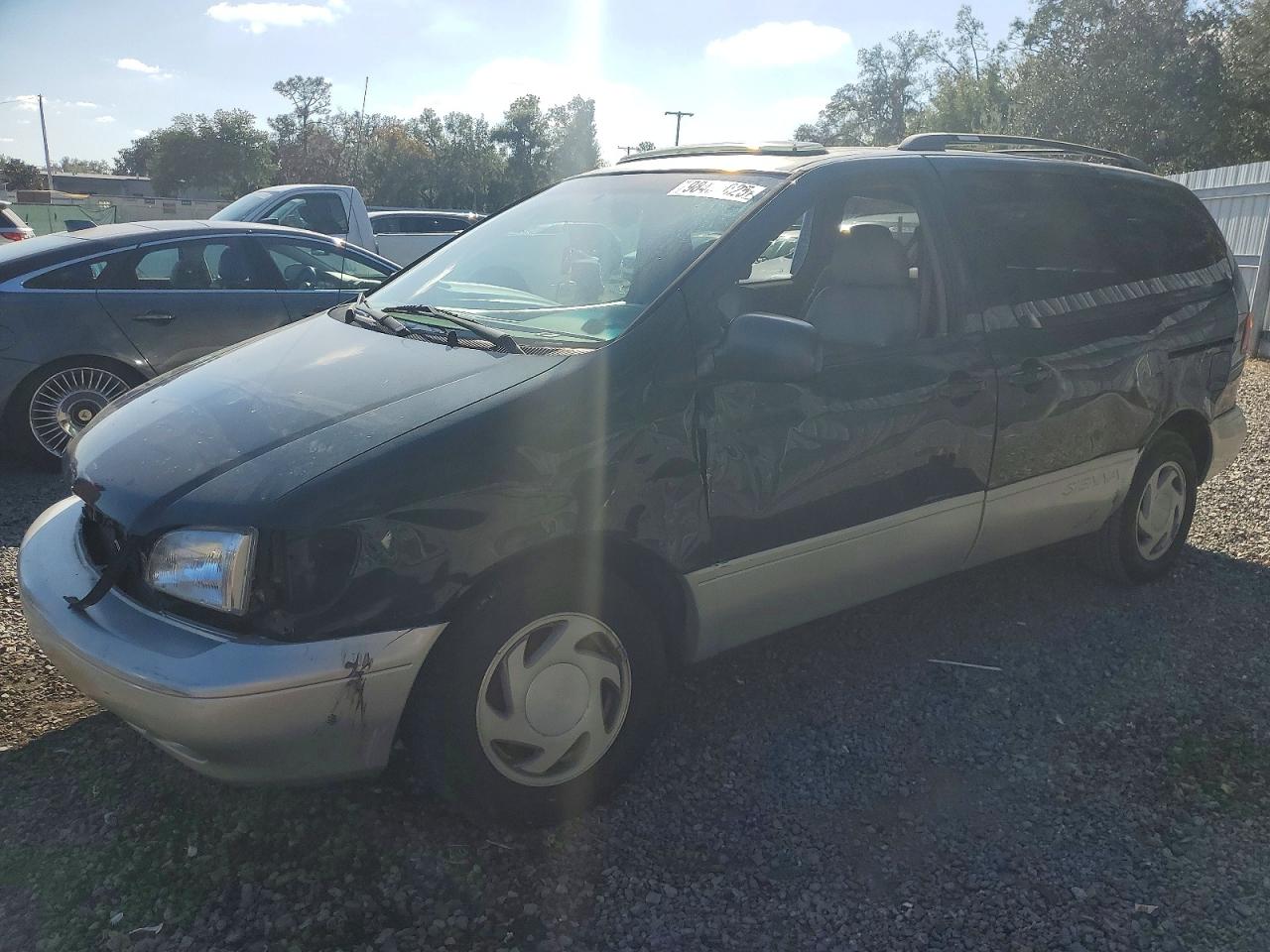 2000 TOYOTA SIENNA