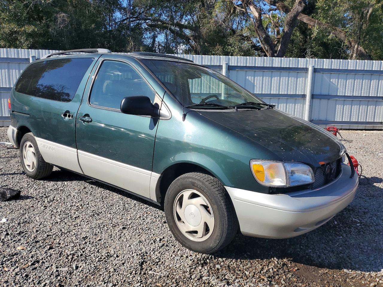 2000 TOYOTA SIENNA LE photo 7