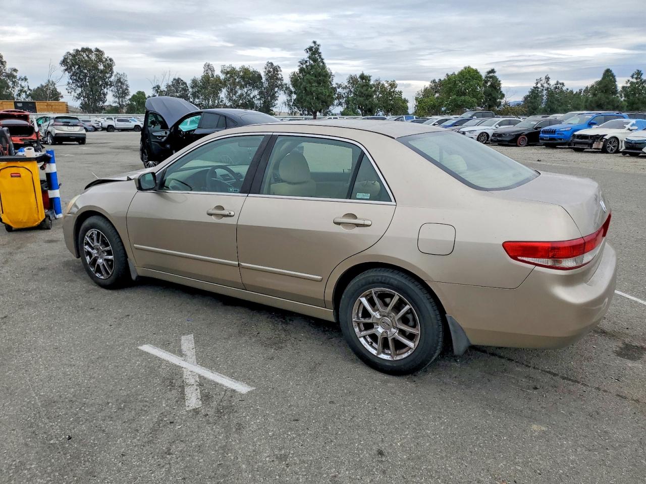 2003 HONDA ACCORD EX photo 2