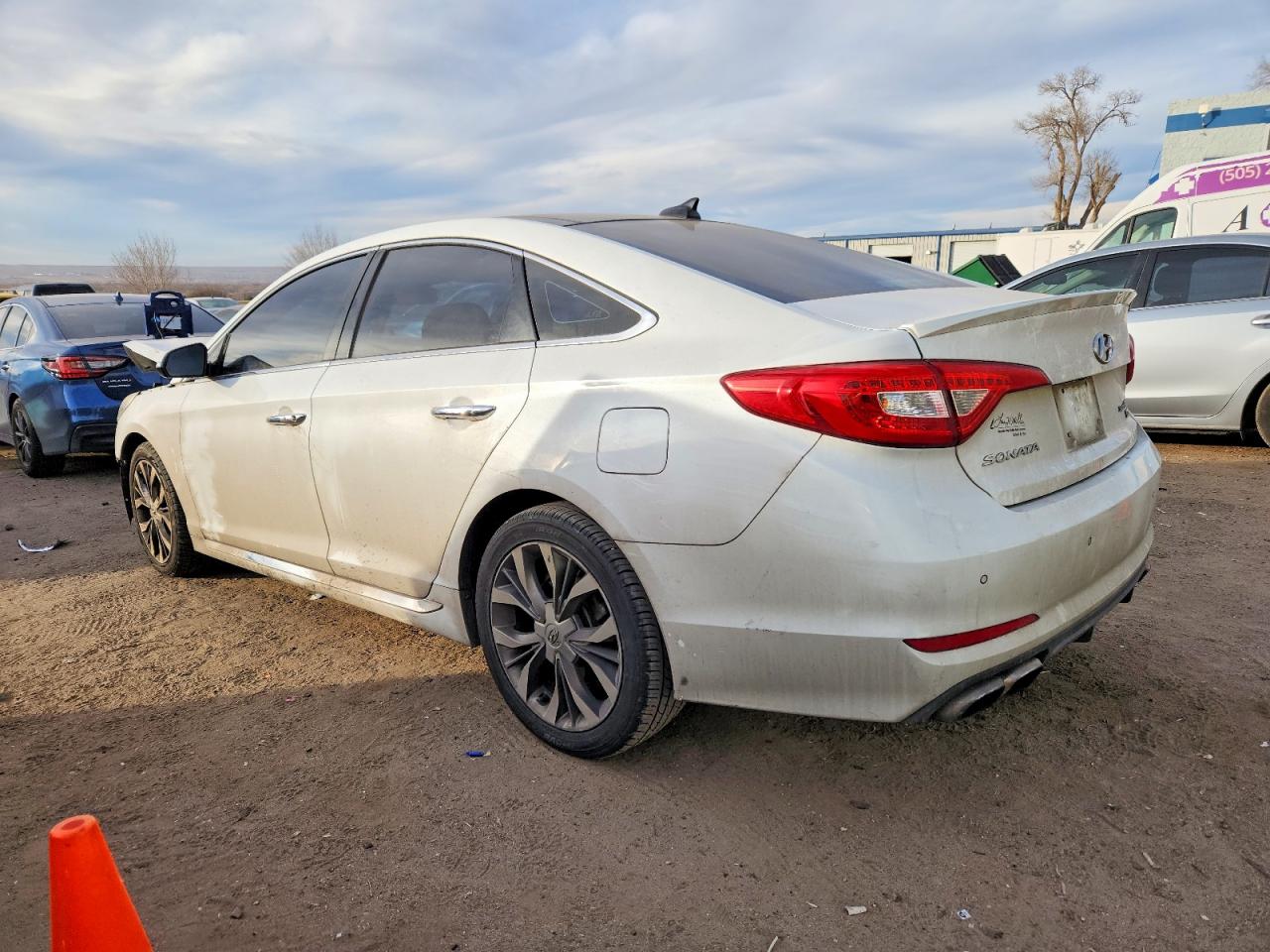 2015 HYUNDAI SONATA SPORT photo 2