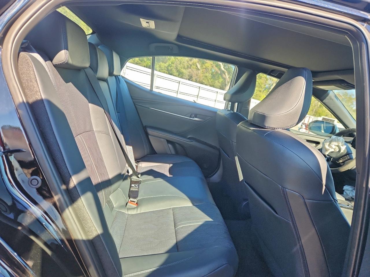 2025 TOYOTA CAMRY XSE photo 10