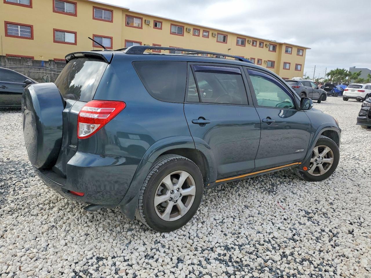 2009 TOYOTA RAV4 LIMITED photo 3