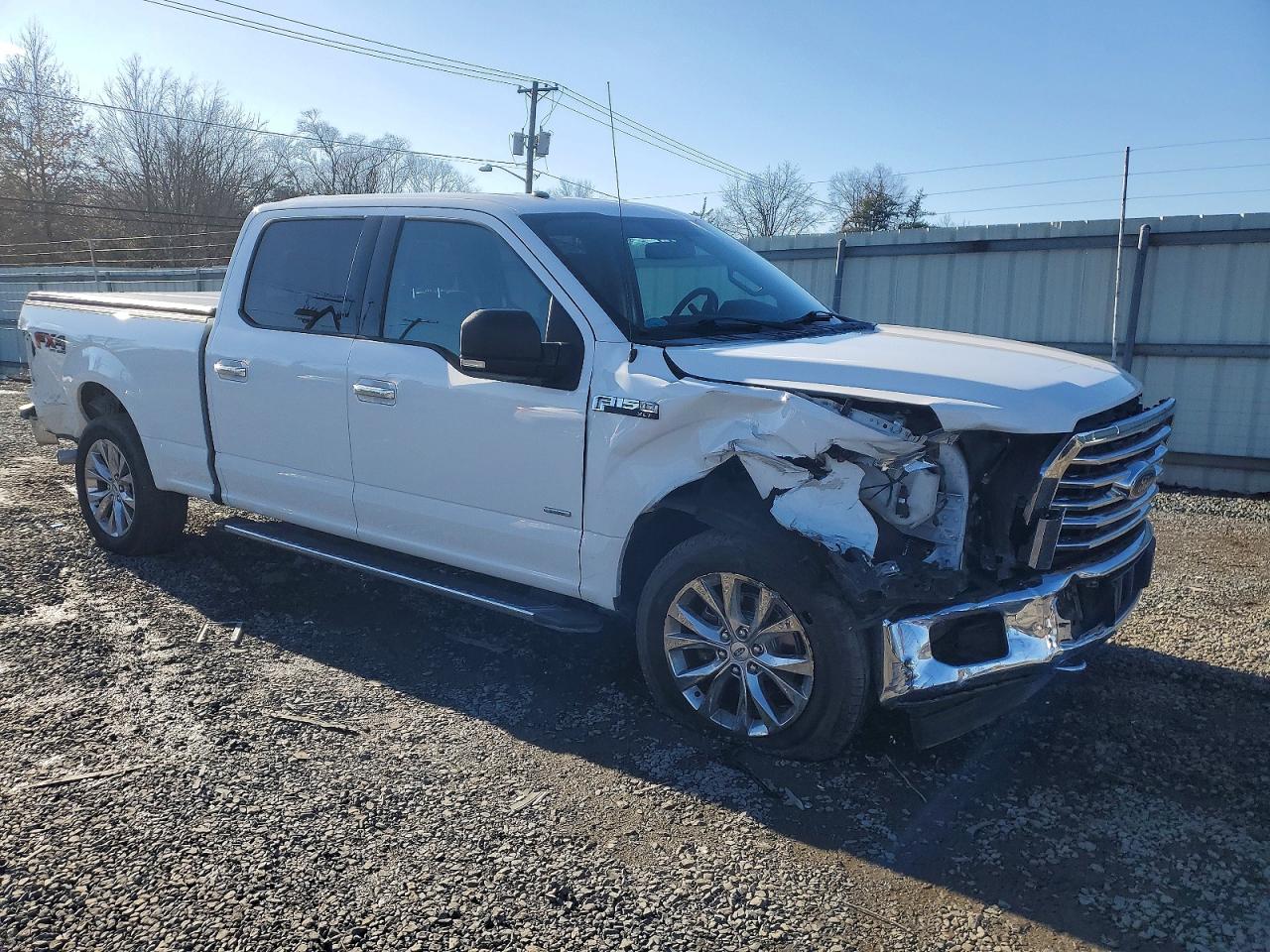 2017 FORD F150 SUPERCREW photo 4