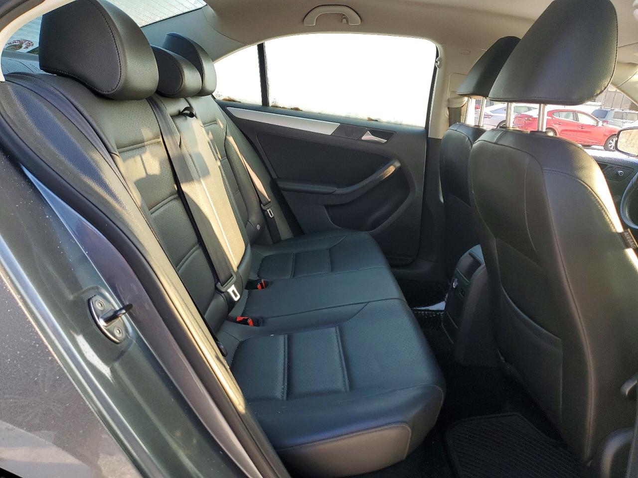 2013 VOLKSWAGEN JETTA SE photo 10