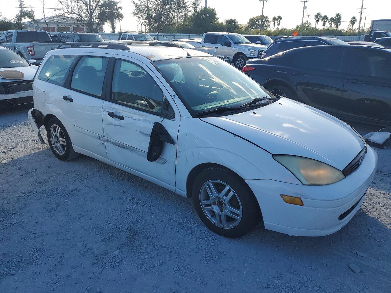 2001 FORD FOCUS SE photo 4