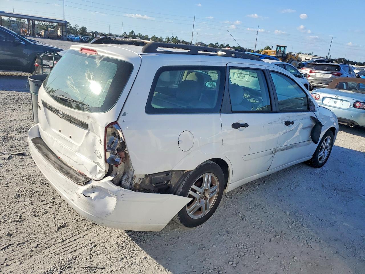 2001 FORD FOCUS SE photo 3