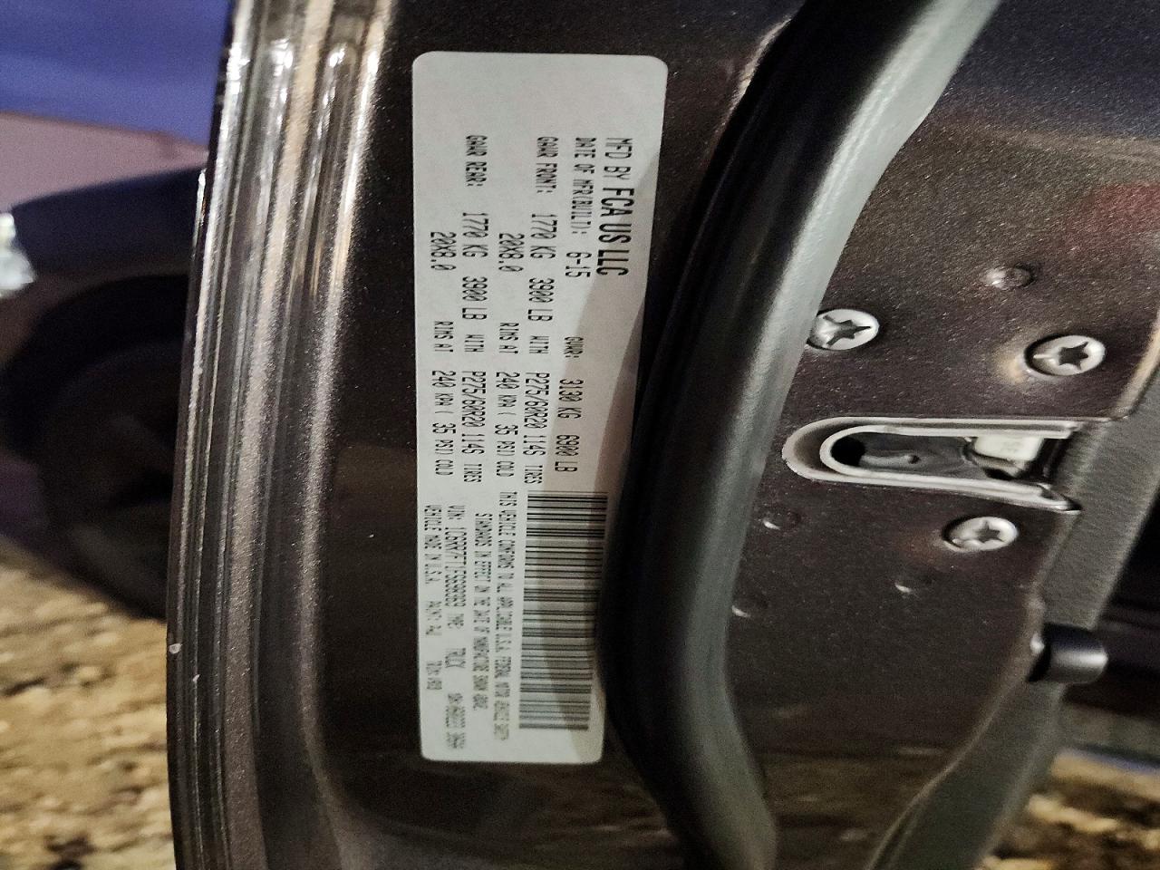2015 RAM 1500 ST photo 12