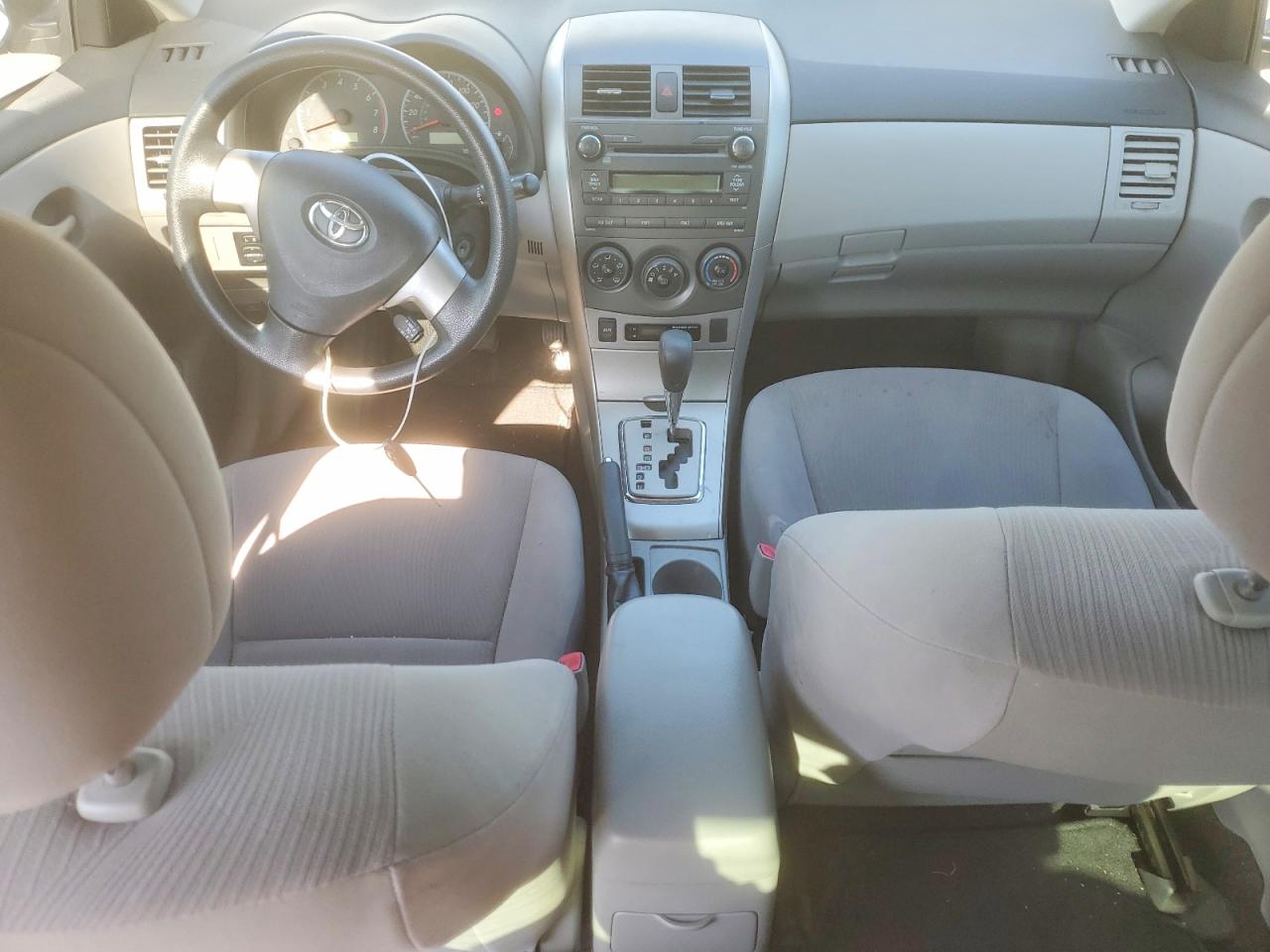 2011 TOYOTA COROLLA BASE photo 8