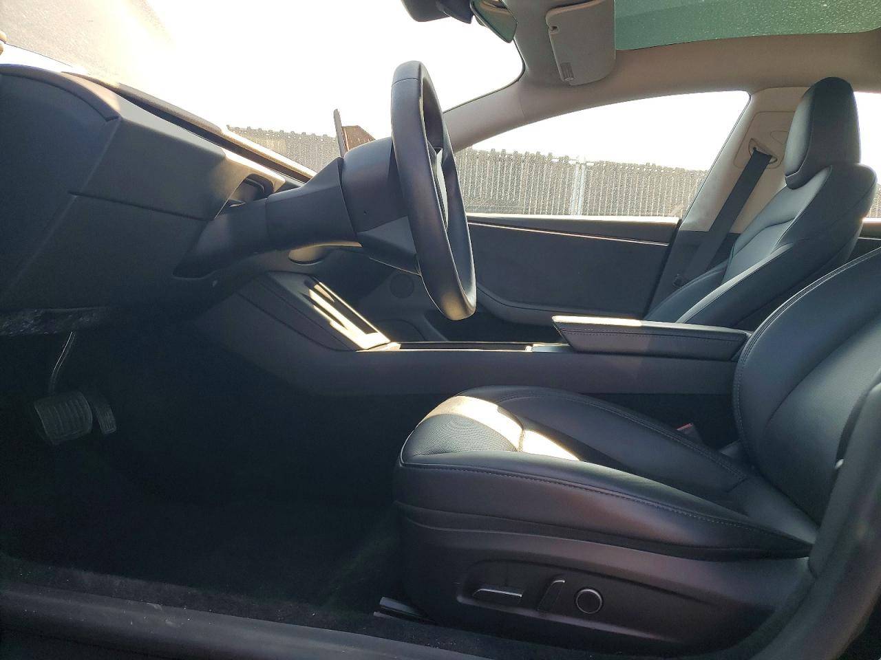 2024 TESLA MODEL 3 photo 19