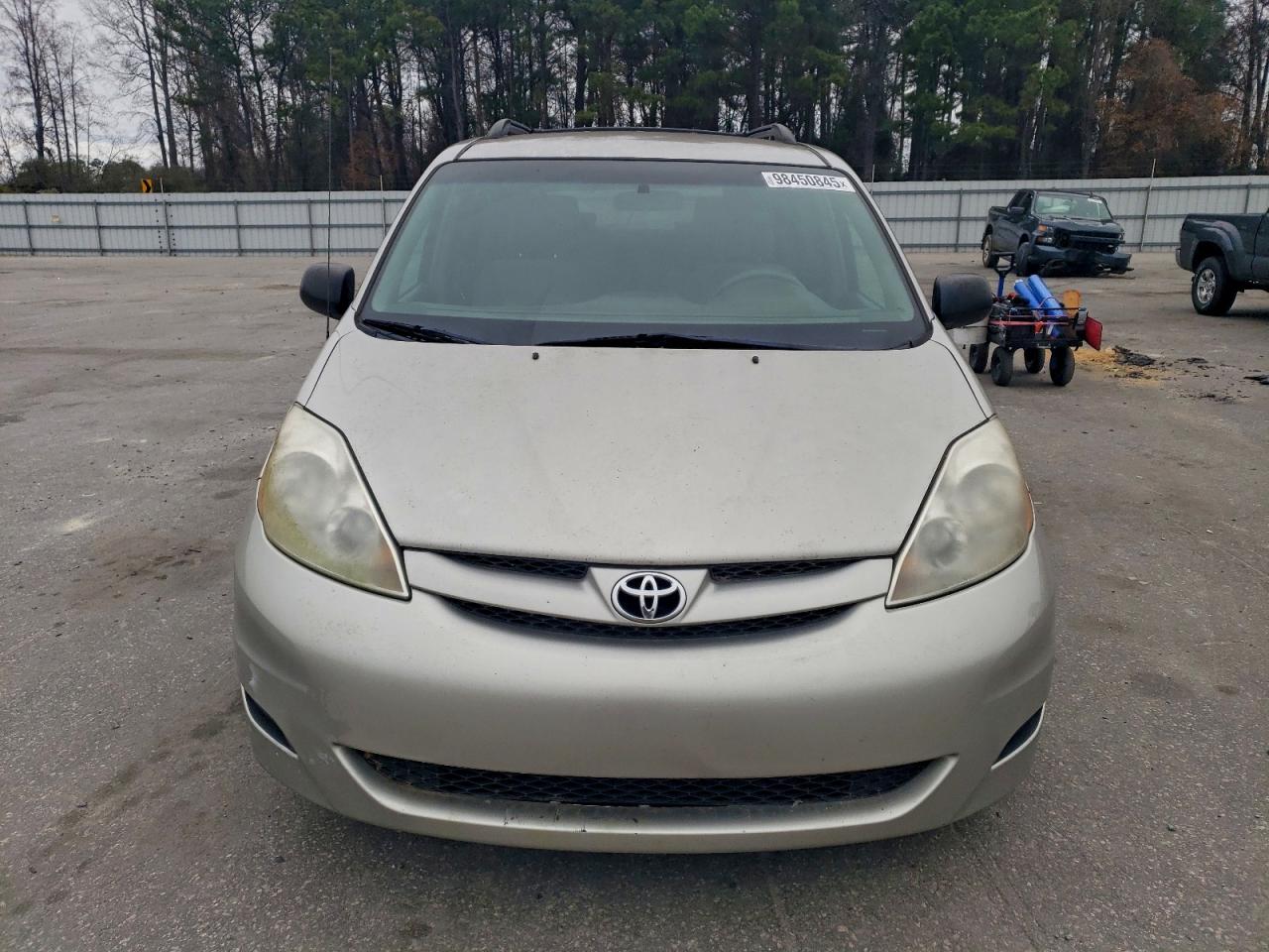 2008 TOYOTA SIENNA CE photo 9