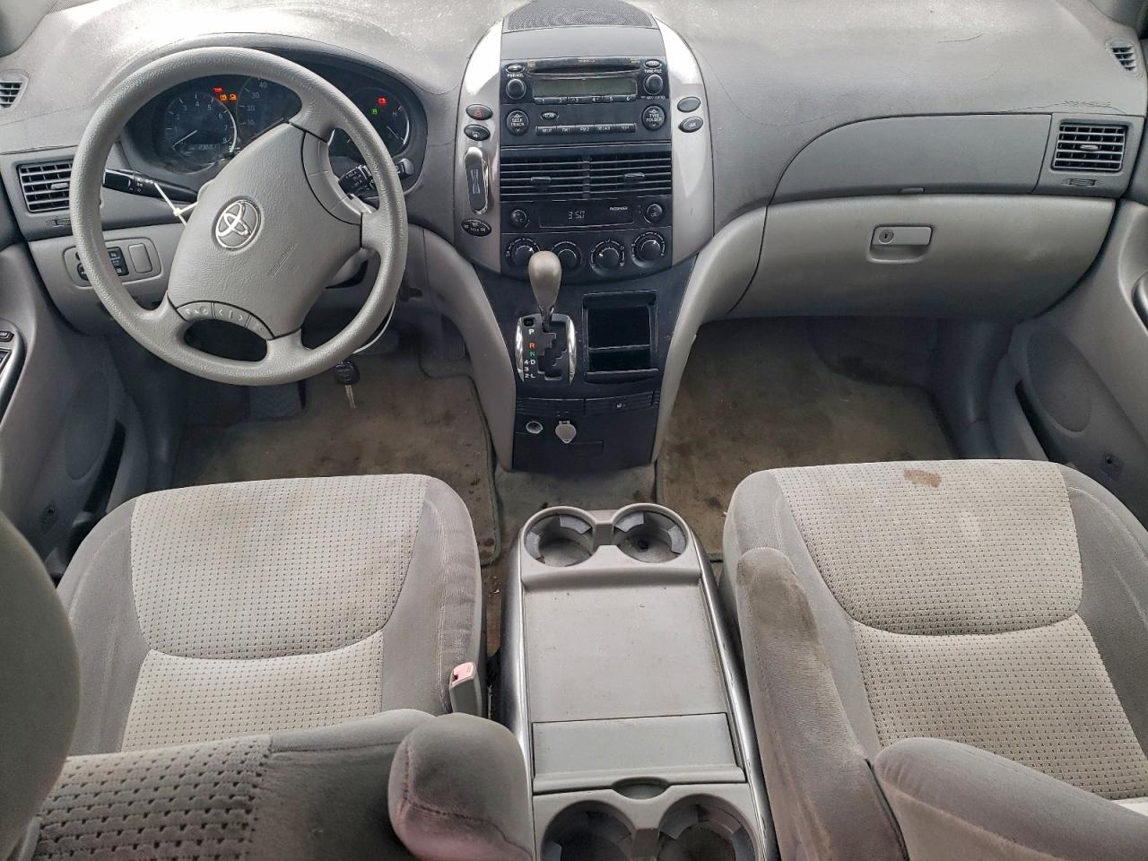 2008 TOYOTA SIENNA CE photo 15