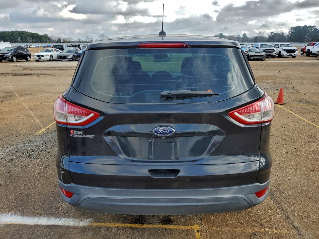 2015 FORD ESCAPE S photo 6