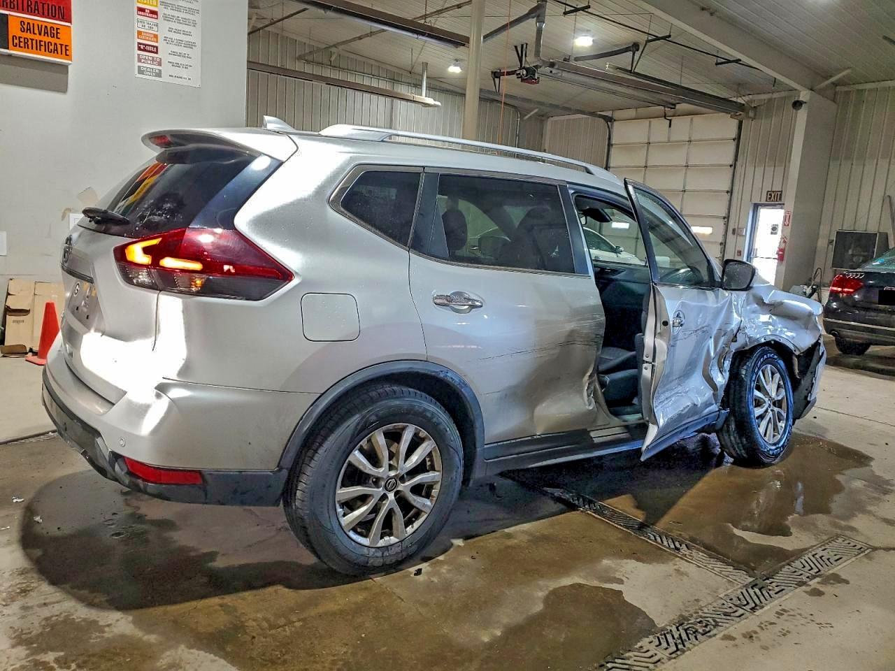 2019 NISSAN ROGUE S photo 3