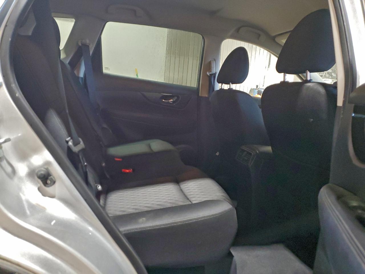 2019 NISSAN ROGUE S photo 11