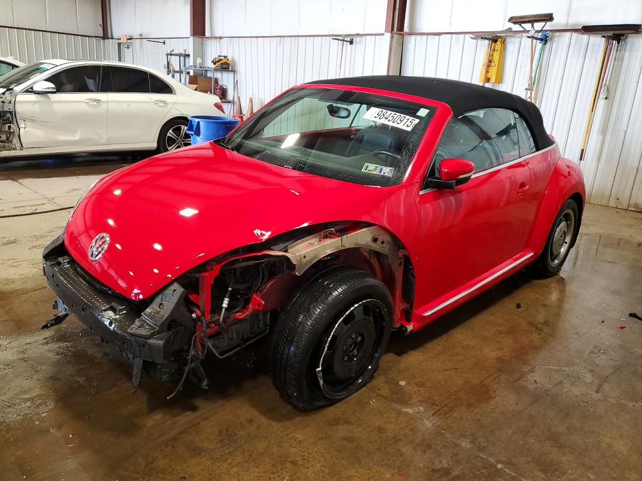 2013 VOLKSWAGEN BEETLE