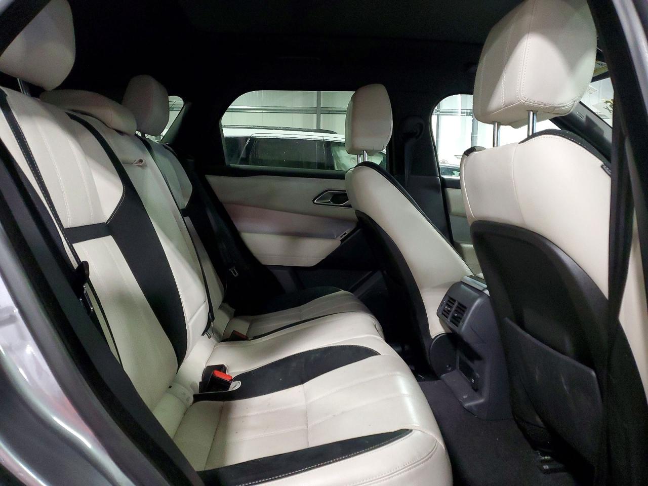 2020 LAND ROVER RANGE ROVER VELAR R-DYNAMIC S photo 21