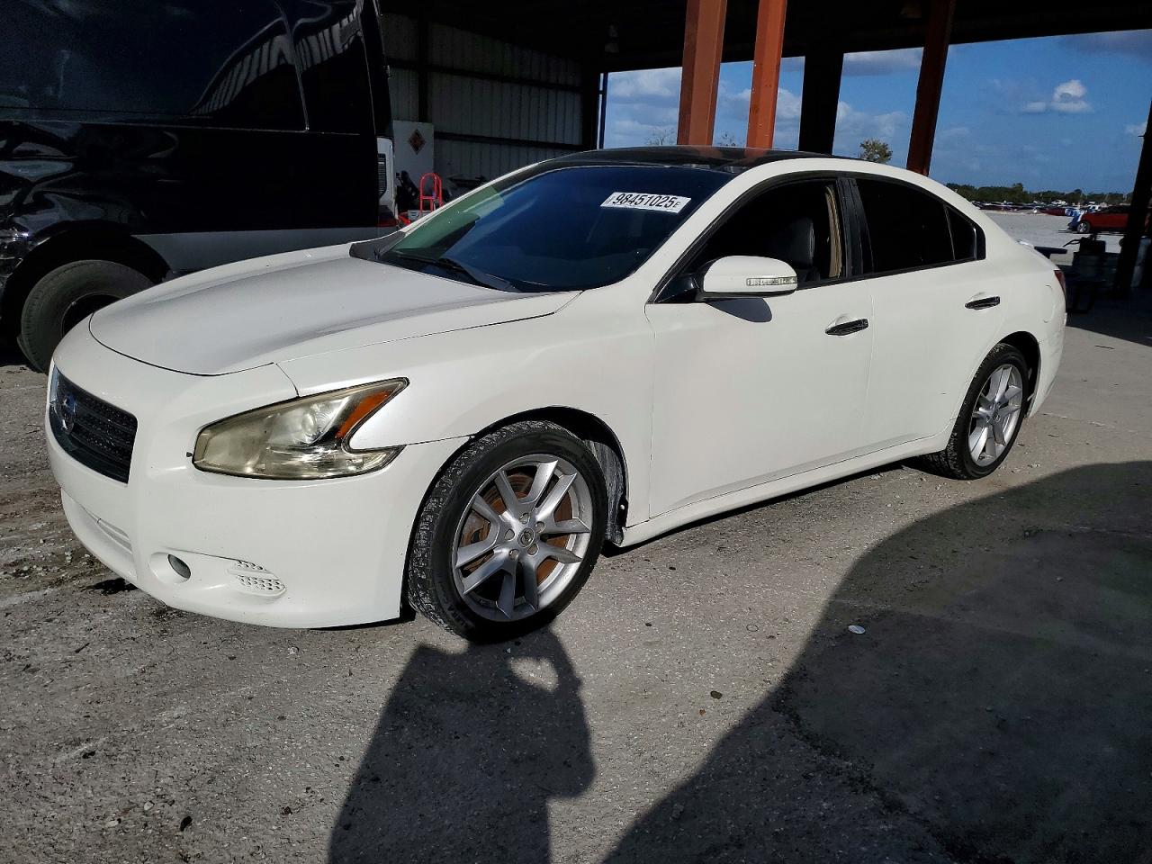 2011 NISSAN MAXIMA