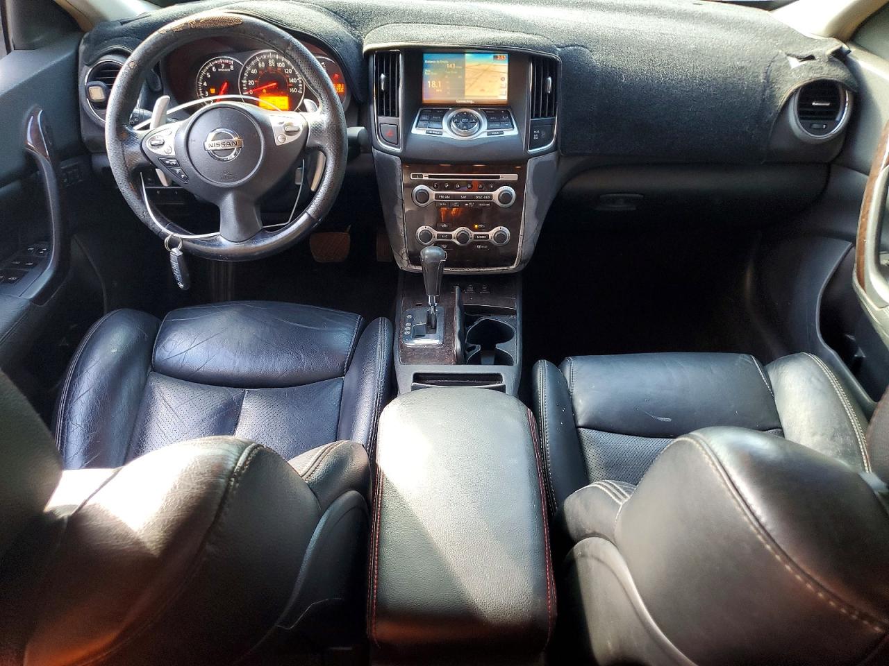2011 NISSAN MAXIMA S photo 8