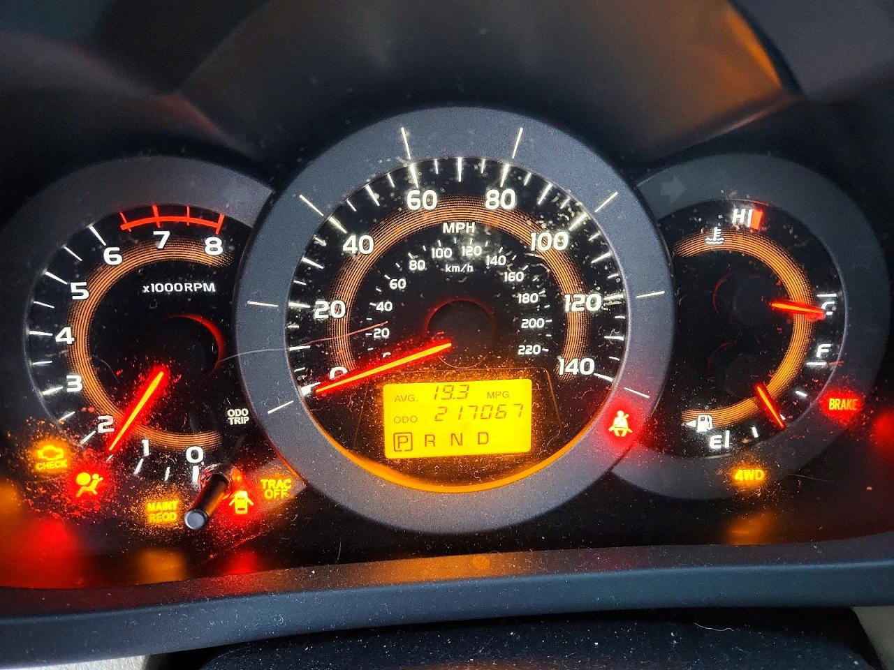 2011 TOYOTA RAV4 photo 9