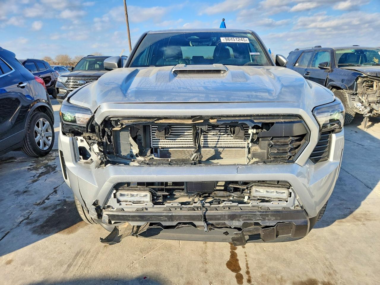 2024 TOYOTA TACOMA DOUBLE CAB photo 5