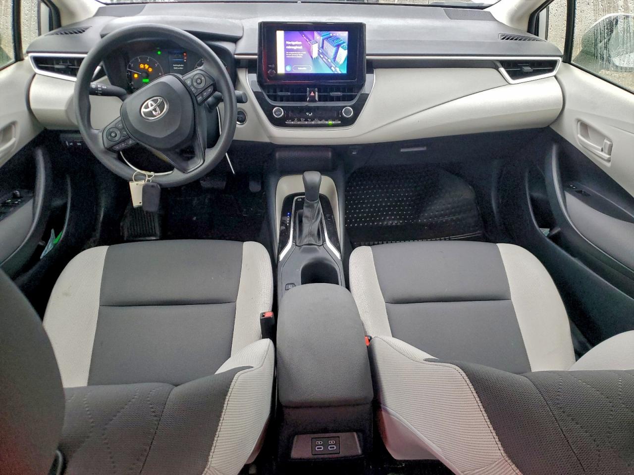 2024 TOYOTA COROLLA LE photo 8