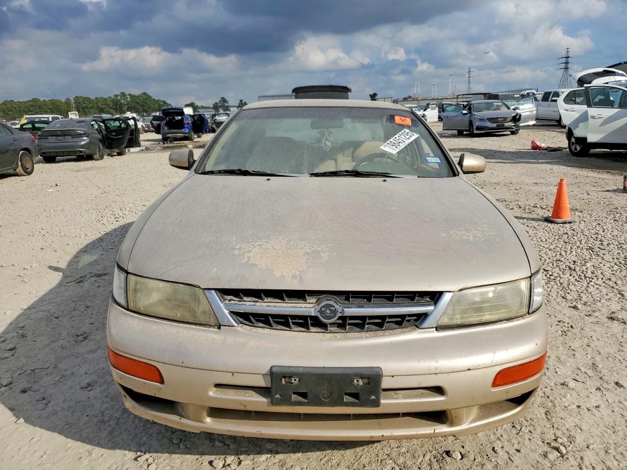 1998 NISSAN MAXIMA GLE photo 5