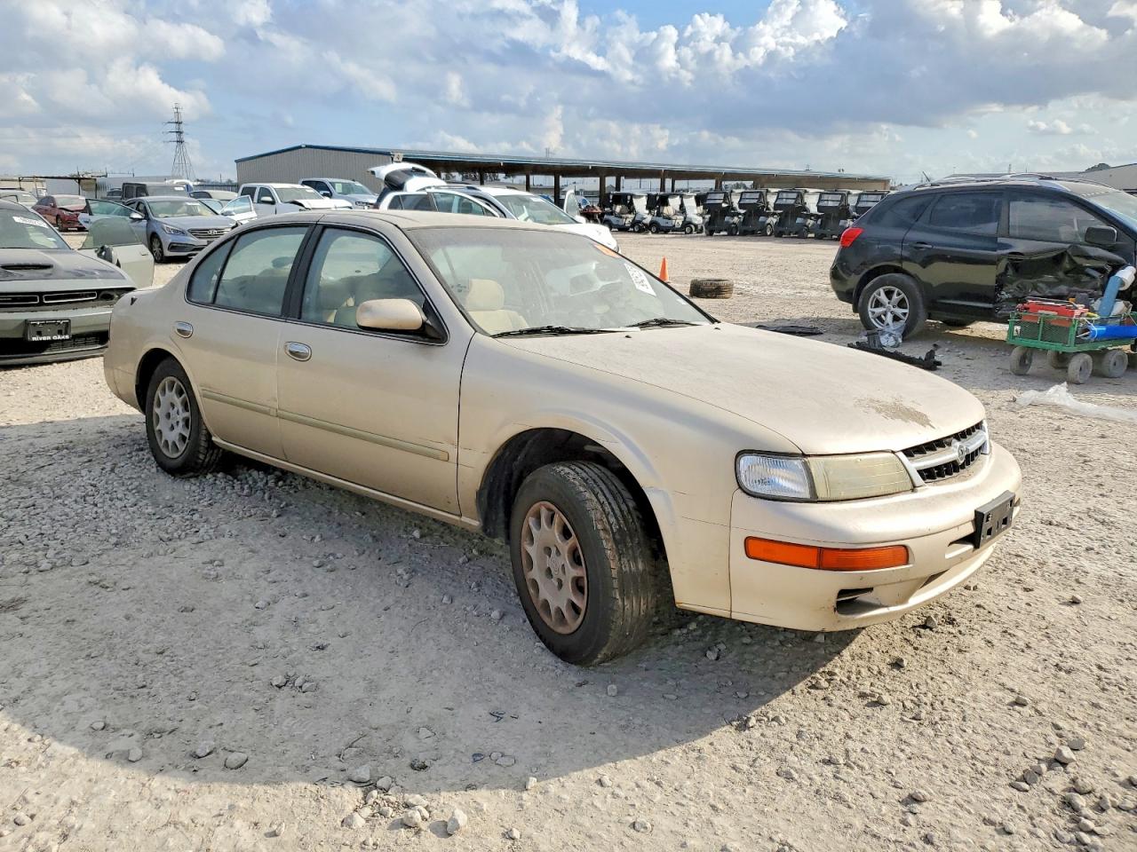 1998 NISSAN MAXIMA GLE photo 4