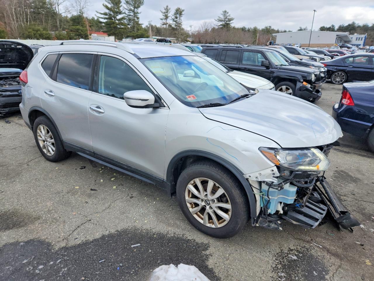 2018 NISSAN ROGUE S photo 4