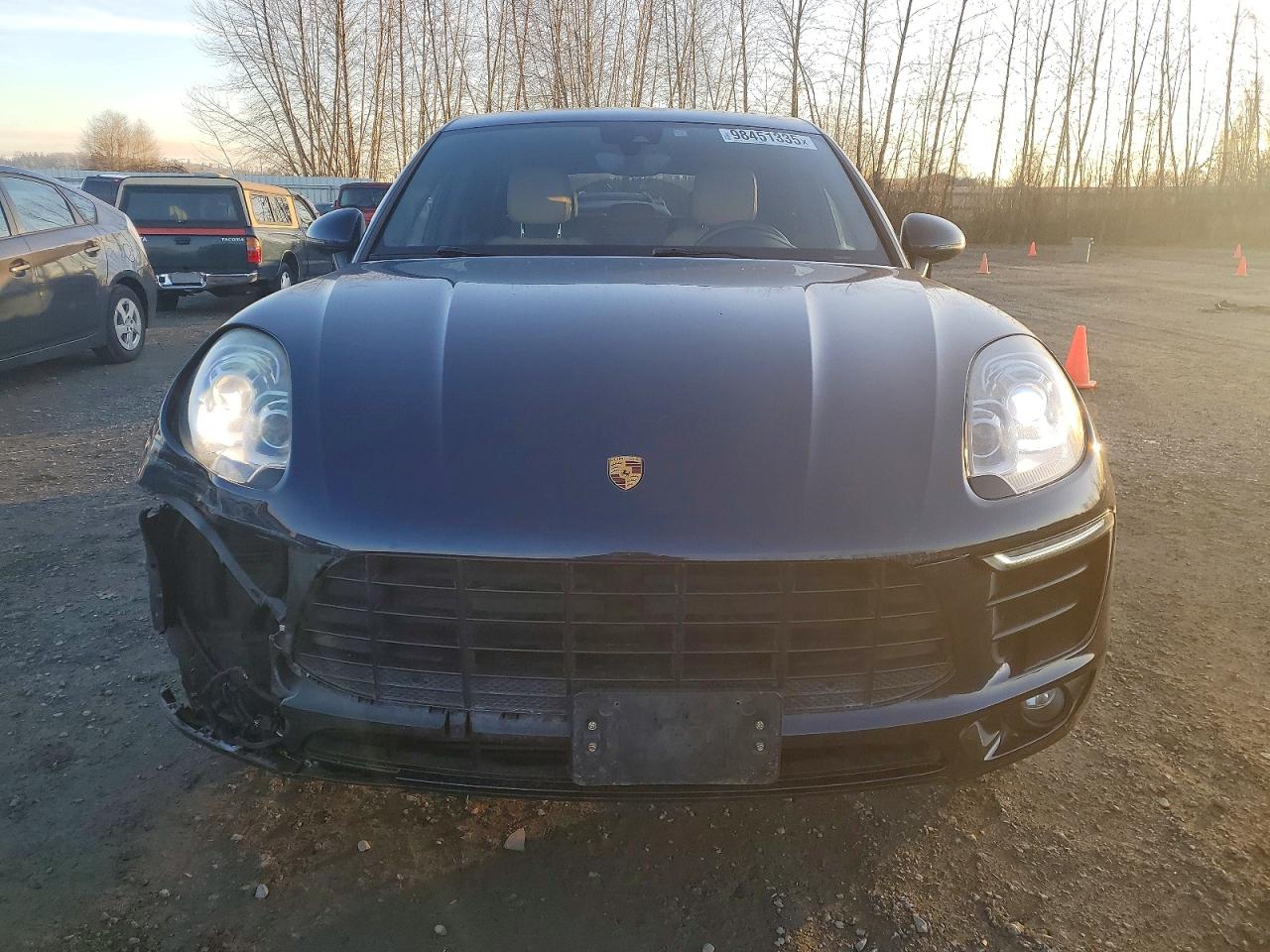 2017 PORSCHE MACAN photo 9