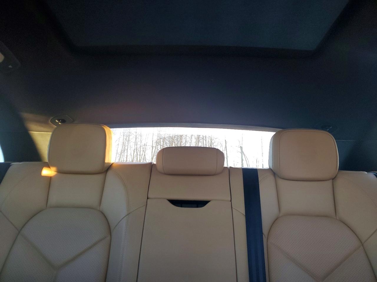 2017 PORSCHE MACAN photo 19